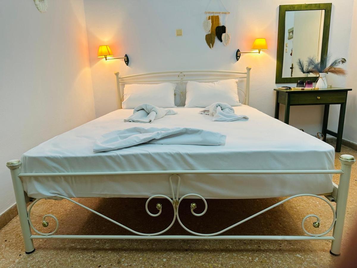 Ancora Hotel Poros Town Exterior foto